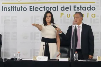 Rinde protesta Blanca Yassahara Cruz como nueva presidenta del IEE Puebla; va en contra de desaparecer los OPLE