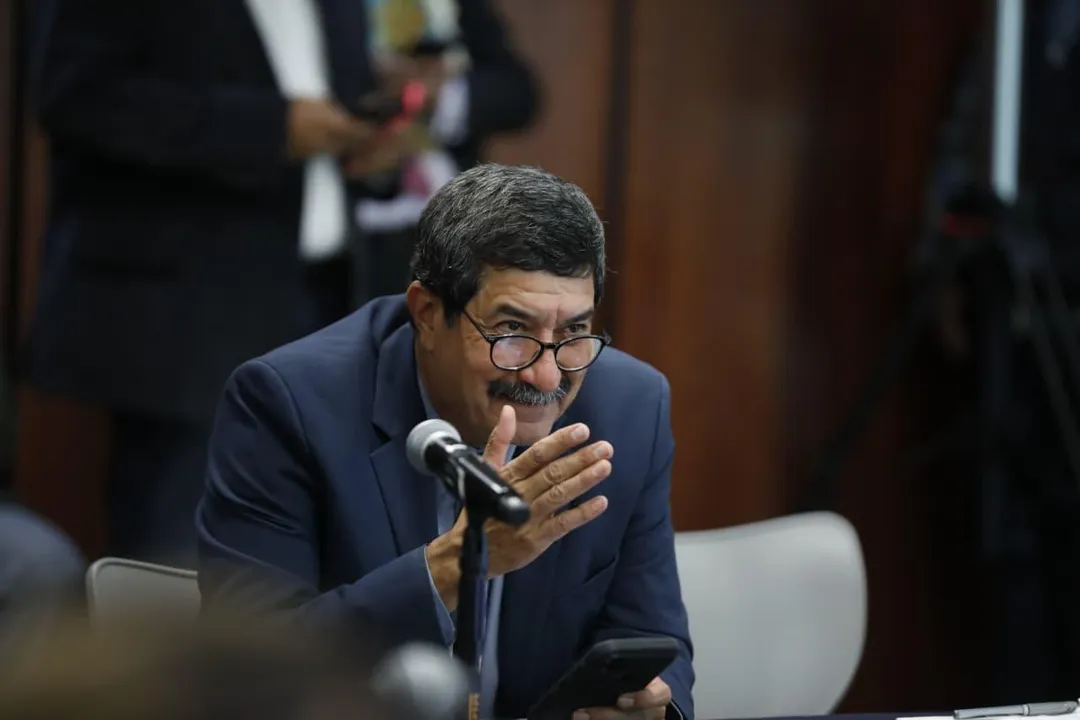 Javier Corral retira impugnación contra Maru Campos; caso seguirá en la FGR