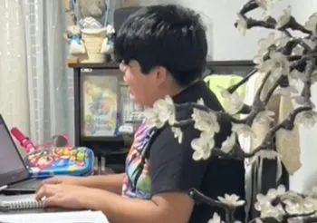 Niño cautiva TikTok al interpretar “Así no te amará jamás” de Amanda Miguel