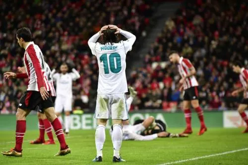 Real Madrid y Athletic se cansan de fallar en San Mamés