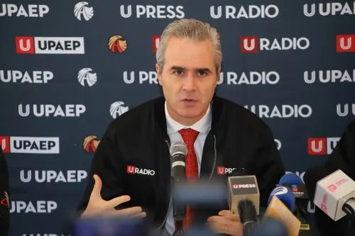 Alumnos de primaria deben estar acompañados por sus padres en clases a distancia: José Baños