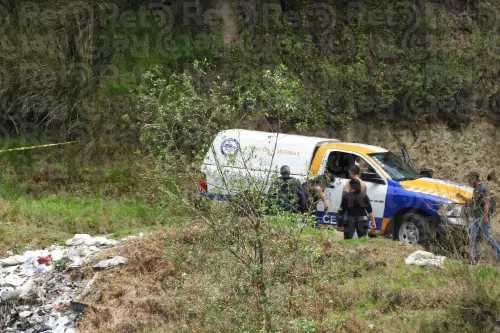 Cosido a puñaladas hallan cadáver en barranca de Xonacatepec