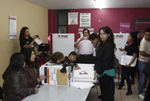 Consejos distritales del INE en Puebla realizan primera insaculación