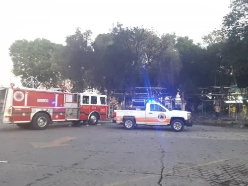 Se registra incendio en Tianguis Navideño, San Pedro Cholula apoyará a comerciantes afectados