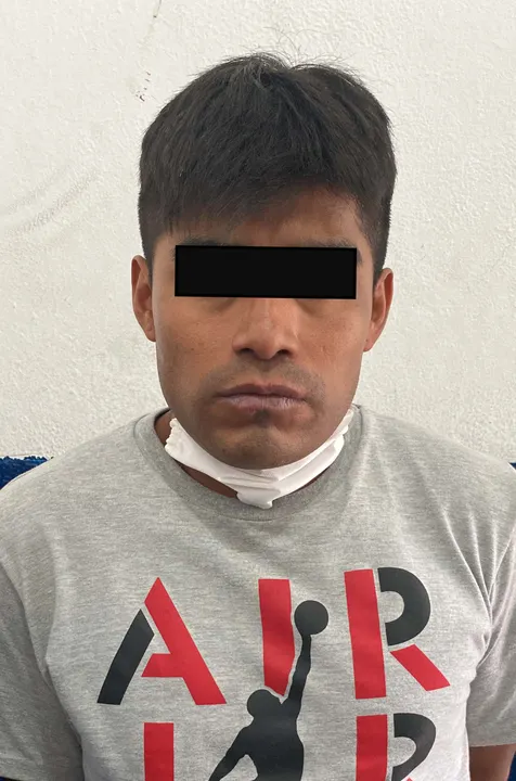 Policía Municipal detuvo a un hombre por robo a Coppel de Plaza Crystal