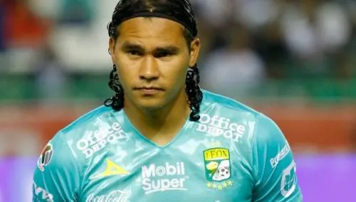 Gullit Peña choca y es detenido en León