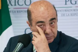 Arely Gómez tomaría el relevo de Murillo Karam en la PGR