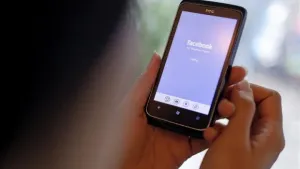 Poke y Camera, aplicaciones de Facebook, son eliminadas