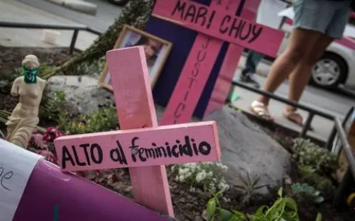 Sánchez Cordero rechaza eliminar delito de feminicidio como propone FGR
