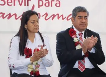 José Luis Sorcia limita la participación de maestras en la marcha del 8M en Puebla