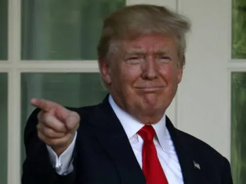 Trump ‘confirma’ que se encuentra bajo investigación