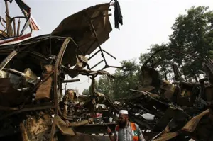 Atentado terrorista en Pakistán deja 17 muertos