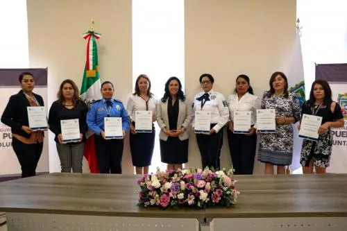 Rinden protesta integrantes del voluntariado de la Secretaría de Seguridad Pública del Estado
