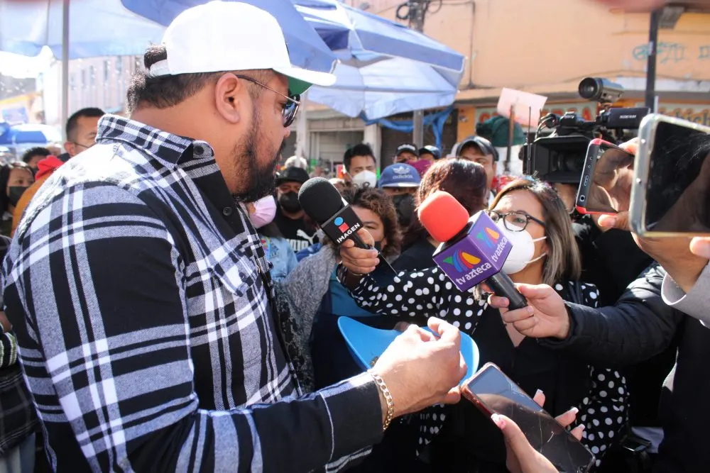 Reportan captura del líder de ambulantes El Fede en Puebla capital