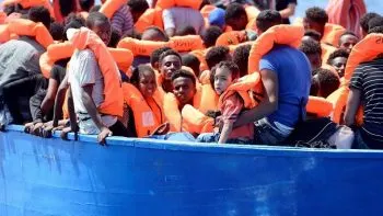 Autoridades francesas rescatan en el Canal de la Mancha a más de 150 migrantes