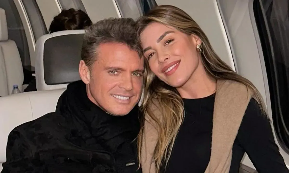 Luis Miguel y Michelle Salas comparten emotivo encuentro en redes sociales