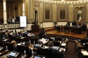 Llegan primeras 50 Leyes de Ingresos al Legislativo, incluida Puebla, capital