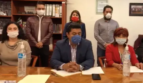 G5 y PAN se rehúsan a donar una parte de su salario para artesanos