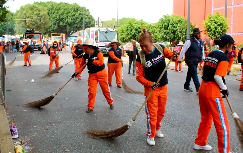 desfile-del-5-de-mayo-despliegue-ayuntamiento