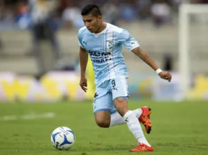 Confirman llegada de Orbelín Pineda a Chivas