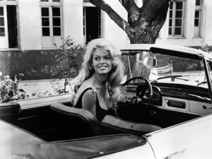 Autos de famosos de todos los tiempos serán puestos a la venta