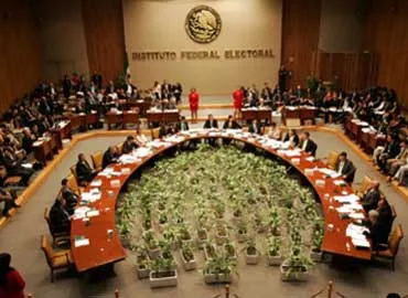 Padrón y lista nominal son declarados válidos por el IFE