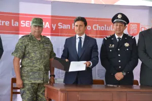 Firman convenio Sedena y San Pedro Cholula
