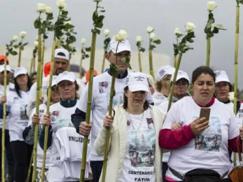 Lleva el Papa a Fátima tribulaciones de la humanidad