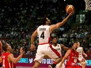 México pierde el invicto, cae ante Canadá
