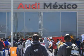Trabajadores de Audi buscarán incremento salarial del 10%