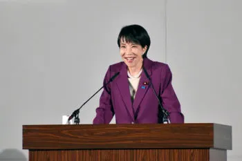 Sanae Takaichi, la ultraconservadora “Dama de Hierro”, se convierte en la primera mujer gobernante de Japón