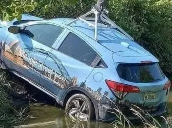 Desmienten supuesta agresión de acapulqueños a auto de Google Maps