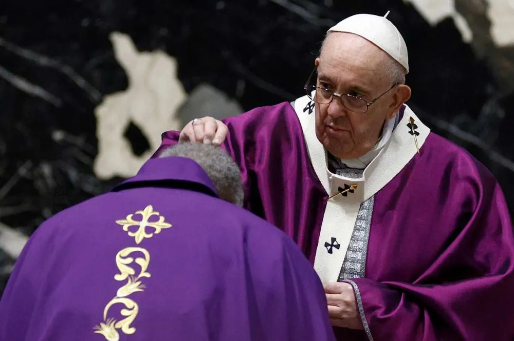 Papa Francisco celebró el miércoles de ceniza con un “nuevo” rito
