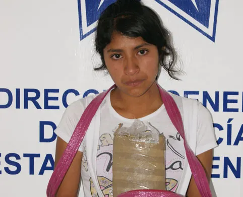 SSP detuvo a una mujer con hierba verde
