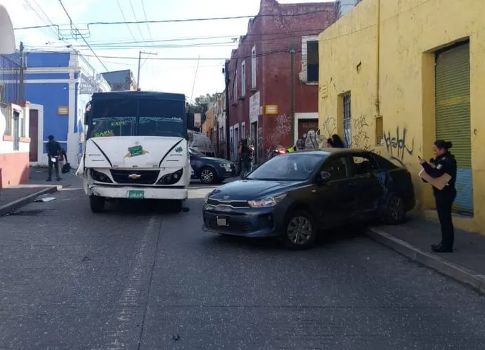 Choque en la 11 Norte y 24 Poniente