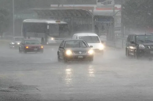 Se registran fuertes lluvias en la Sierra Norte
