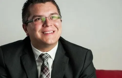 Detienen a Cristopher James Barousse, exlíder de jóvenes del PRI, por desvíos con César Duarte