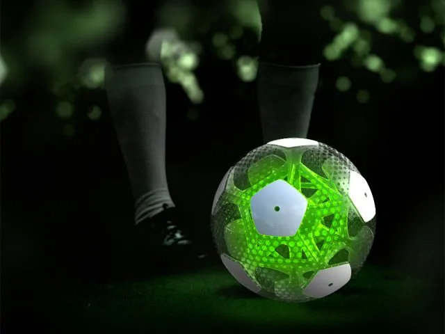 Mexicanos desarrollan balón de soccer inteligente
