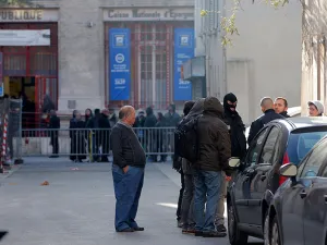 Más de mil registros y 117 detenciones en Francia tras estado de emergencia