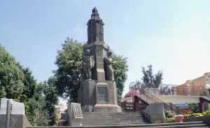 Ayuntamiento moverá monumento a Fundadores de Puebla