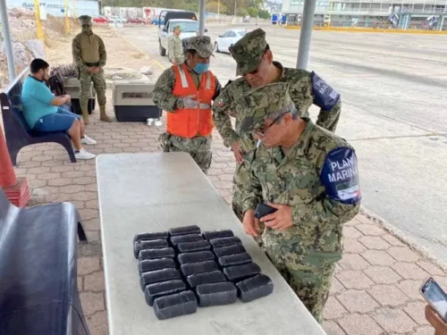 Semar asegura más de 3 millones de pesos en buque transbordador