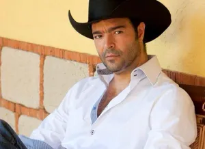 Pablo Montero demanda a periodista por daño moral