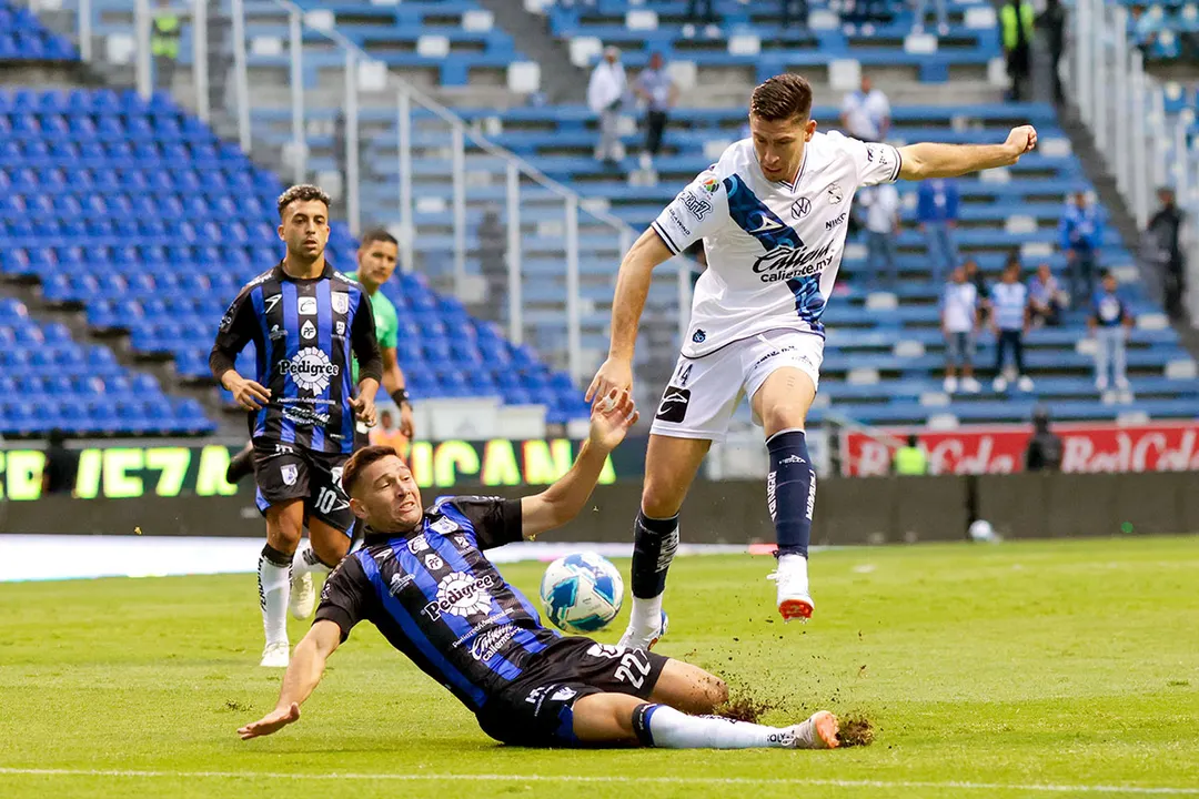 Club Puebla Queretaro Apertura 24
