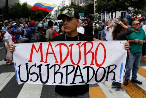 Más de 5 mil personas dejan Venezuela cada día con destino a países vecinos