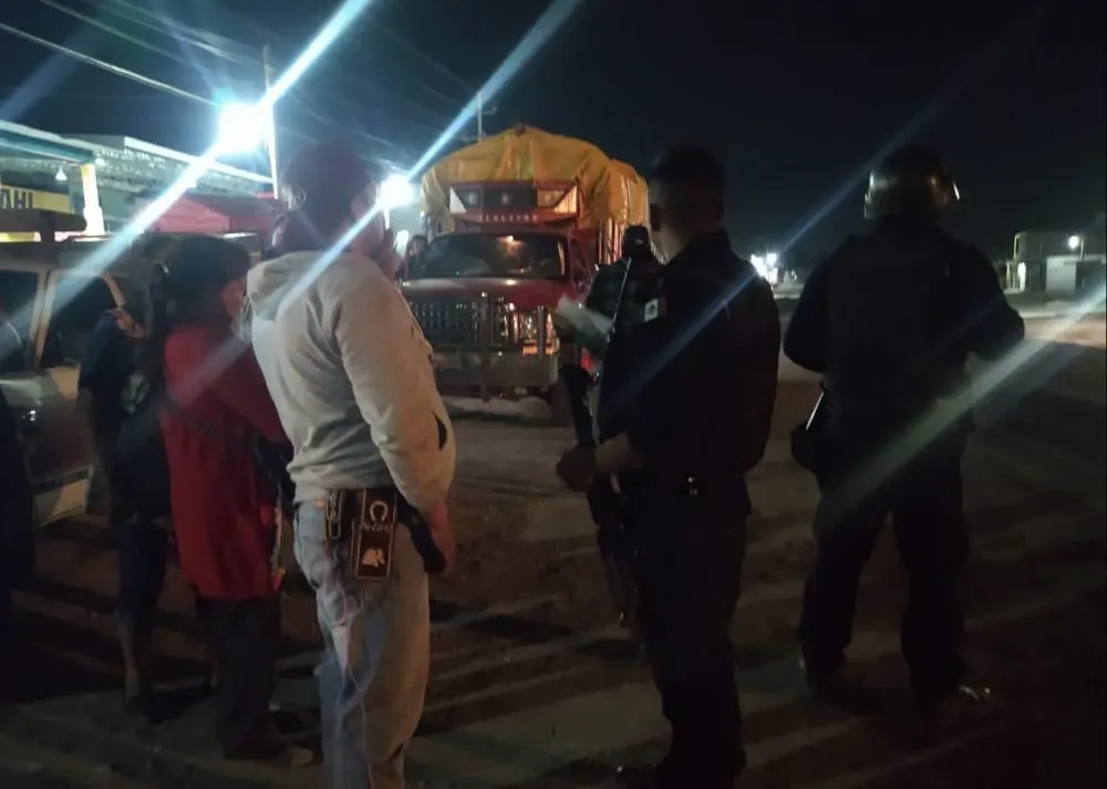 Roban camión en Yehualtepec