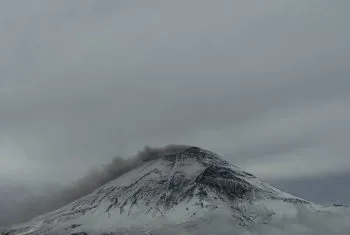 Nevada histórica en el Popocatépetl: PC advierte sobre riesgos y cierra accesos