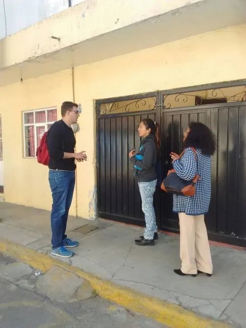 Manolo Vega inicia la recolección de firmas para validar su candidatura