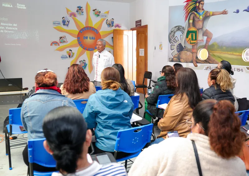 Participan más de 10 mil escuelas en análisis de actividades académicas