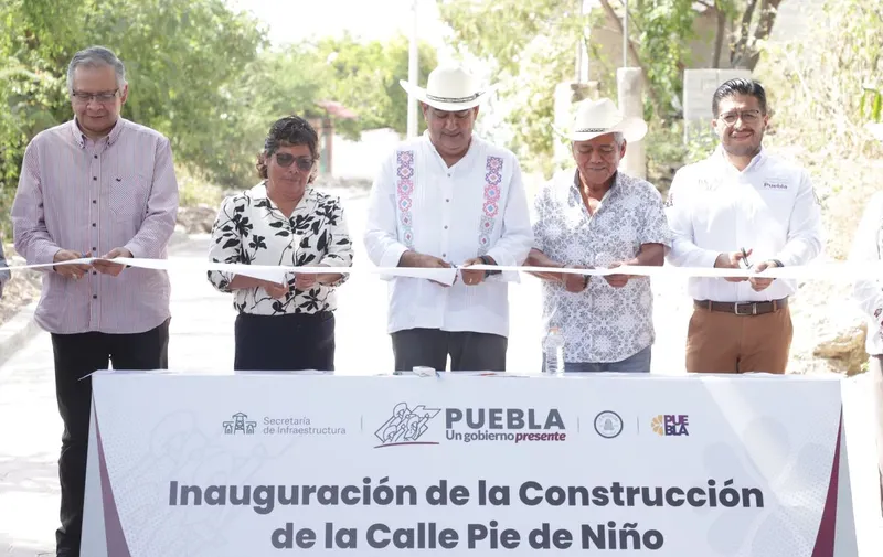 gob-pue-inauguracion-calle-pie-de-nino-la-magdalena-tlatlauquitepec