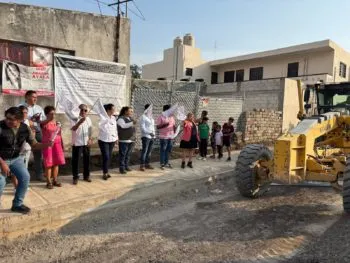 Ariadna Ayala, presidenta de Atlixco, inicia pavimentación integral en San Alfonso con visión social y sustentable